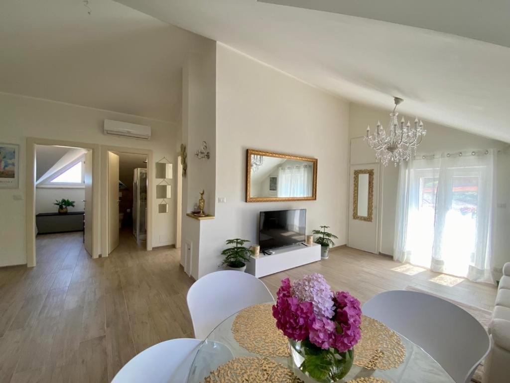 Casa Tra I Castelli Apartment San Martino Alfieri Екстериор снимка